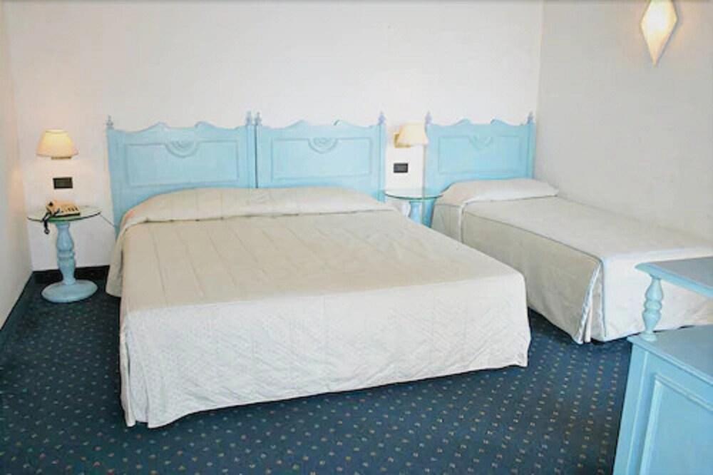 Hotel Del Sole Santa Marinella Extérieur photo