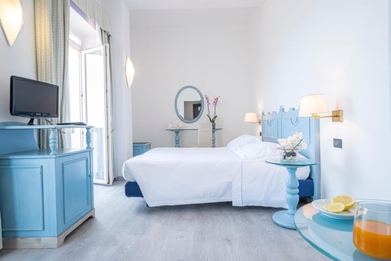 Hotel Del Sole Santa Marinella Extérieur photo